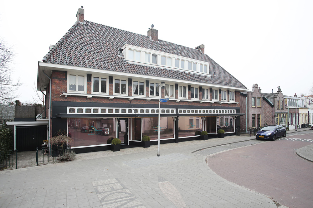 Hogeweg 24