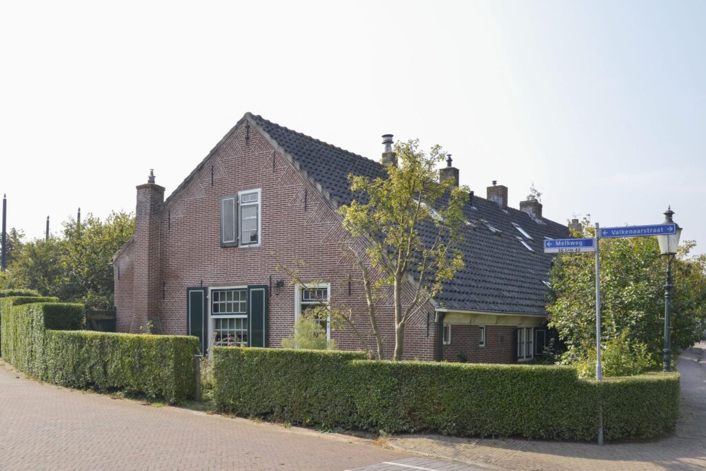 Valkenaarstraat 46